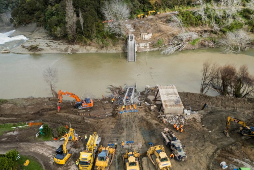 Removal of Te Reinga Bridge colossal team effort 